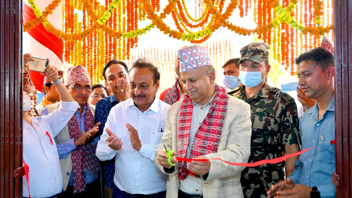 मुखयमन्त्री पोखरेलद्वारा भिम अस्पतालमा आकस्मिक भवनको उद्घाटन